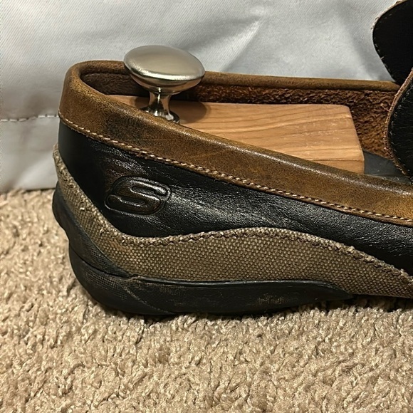 Sketchers Brown Phoenix Bird Leather Size 9.5 Men’s Slip On, Loafers F15-3 Eagle main image 12
